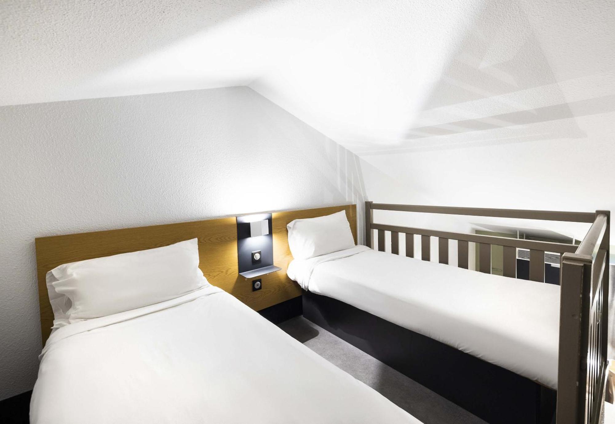 Hotel Sud Porte D'espagne 2*